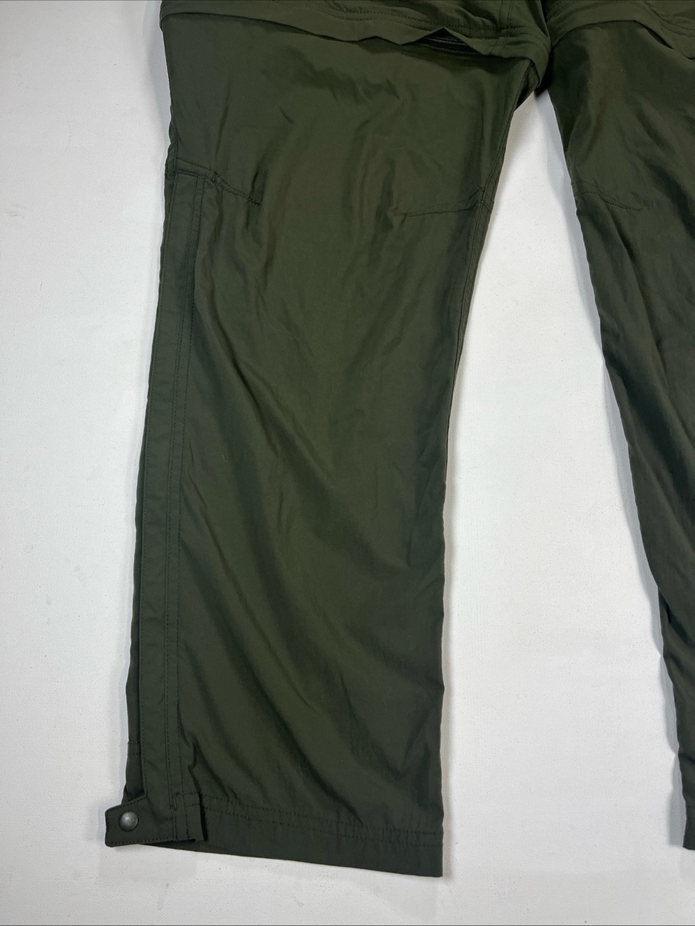 REI Co-op Sahara Convertible Hiking Pants Womens 16 Petite Green Relaxed Zip Off - Picture 3 of 16